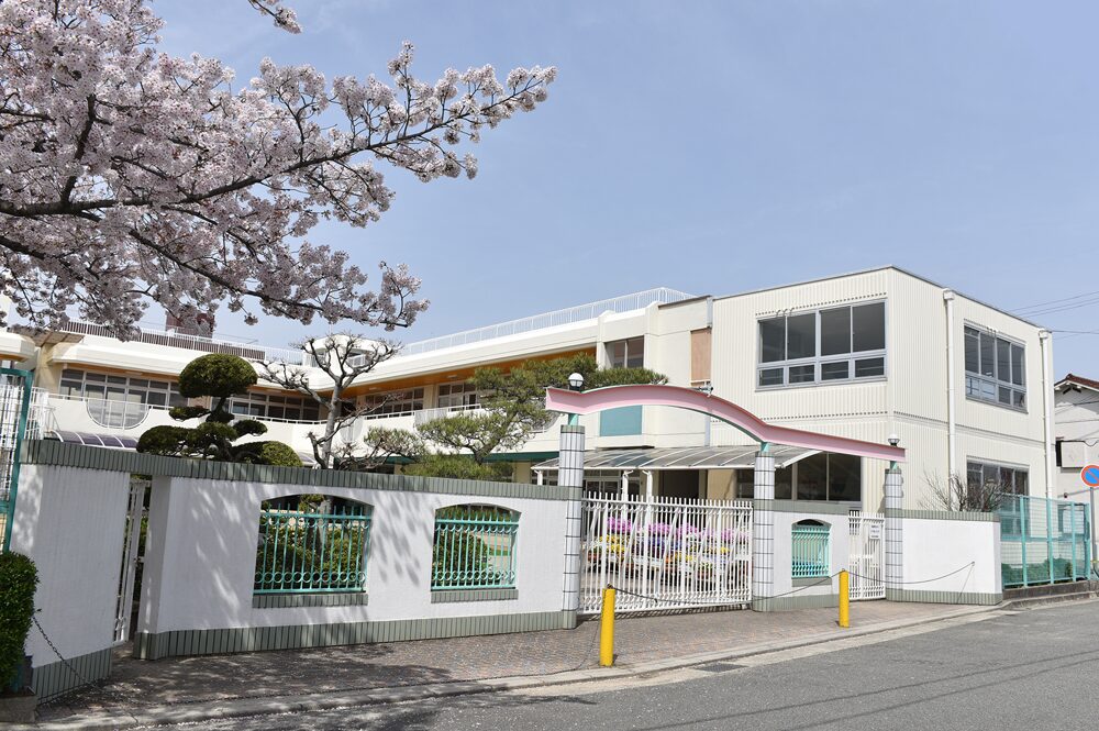 園田慈愛幼稚園 外観写真
